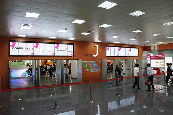 Signalisation numérique au centre de conventions du Taipei World Trade Center Nangang Exhibition Hall, Taïwan