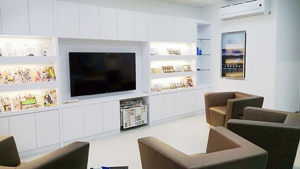 Espace d'attente des clients au centre de service Hyundai